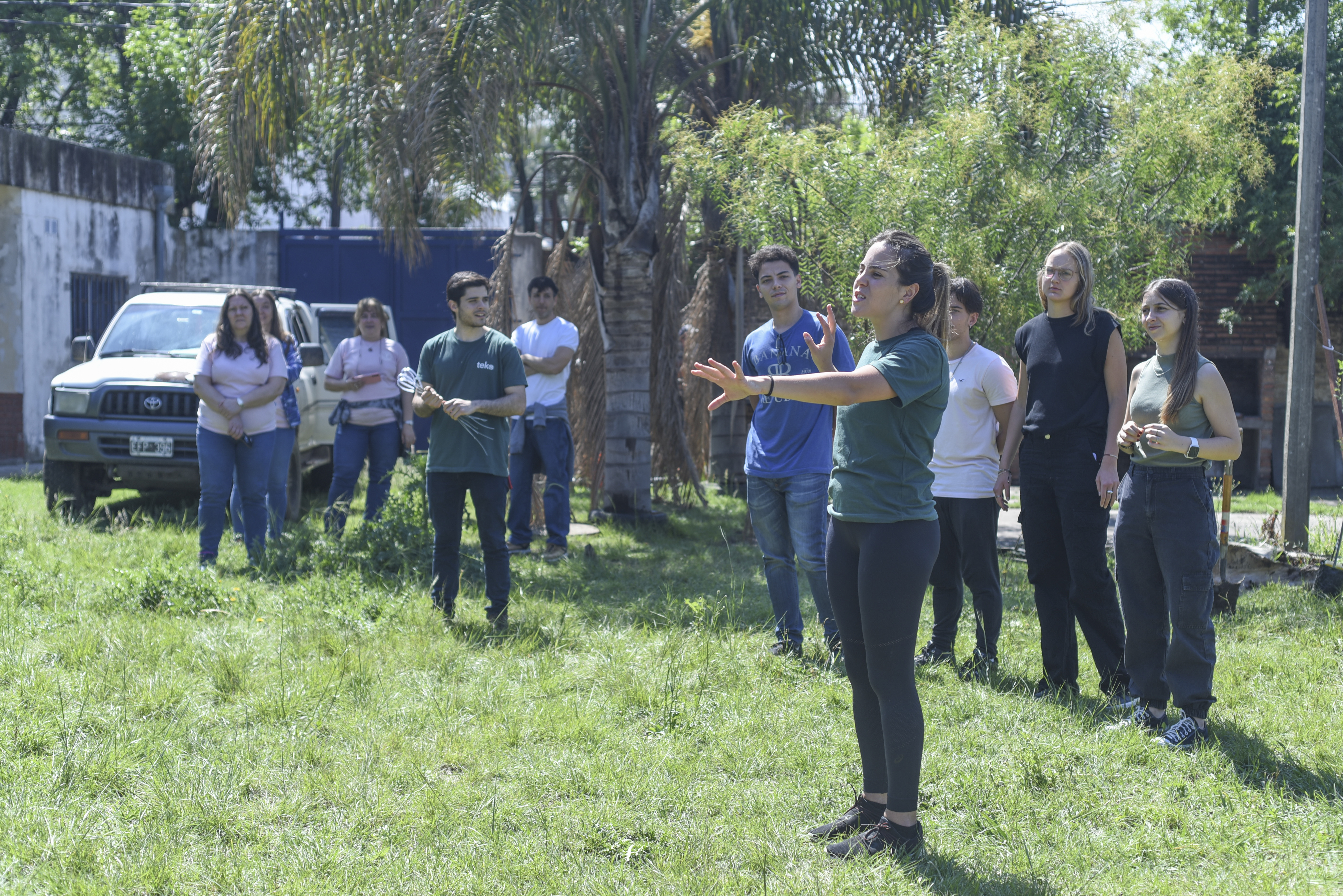Jovenes al aire libre